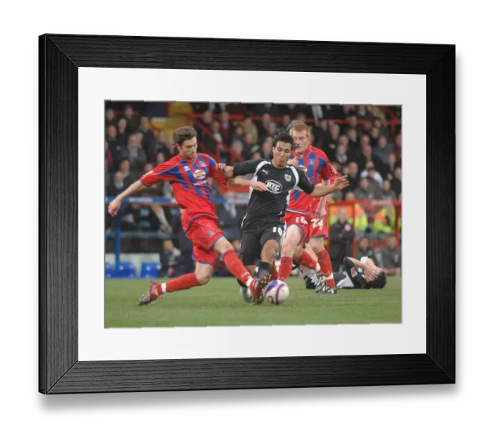 Framed Print : Nick Carle in Action: Crystal Palace vs. Bristol City Framed Print : Nick Carle in Action: Crystal Palace vs. Bristol City