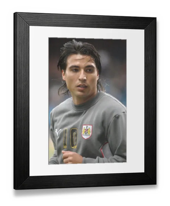 Framed Print : Nick Carle in Action: Crystal Palace vs. Bristol City Framed Print : Nick Carle in Action: Crystal Palace vs. Bristol City