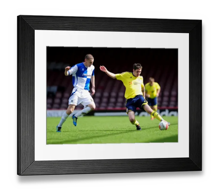 Framed Print : The Passionate Derby: Bristol City vs. Bristol Rovers - Season 11-12 Framed Print : The Passionate Derby: Bristol City vs. Bristol Rovers - Season 11-12