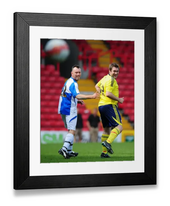 Framed Print : The Intense Derby Showdown: Bristol City vs. Bristol Rovers - Season 11-12 Framed Print : The Intense Derby Showdown: Bristol City vs. Bristol Rovers - Season 11-12