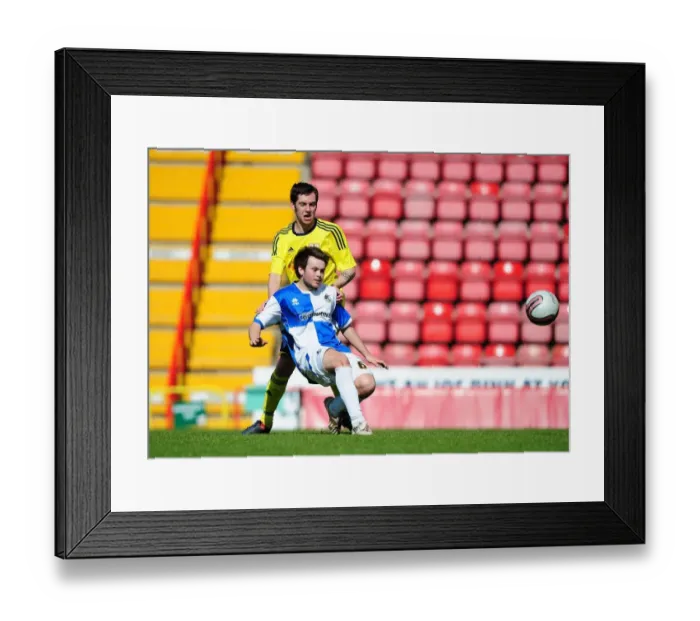 Framed Print : The Passionate Derby: Bristol City vs. Bristol Rovers - Season 11-12 Framed Print : The Passionate Derby: Bristol City vs. Bristol Rovers - Season 11-12