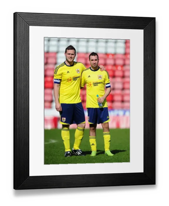 Framed Print : The Passionate Derby: Bristol City vs. Bristol Rovers - Season 11-12 Framed Print : The Passionate Derby: Bristol City vs. Bristol Rovers - Season 11-12