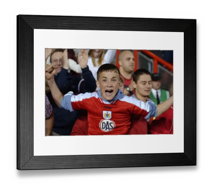 Framed Print : Bristol City vs Hartlepool: A Classic Football Moment - 03-04 Season Framed Print : Bristol City vs Hartlepool: A Classic Football Moment - 03-04 Season