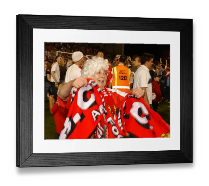 Framed Print : Bristol City FC: Unwavering Passion of Devoted Fans Framed Print : Bristol City FC: Unwavering Passion of Devoted Fans
