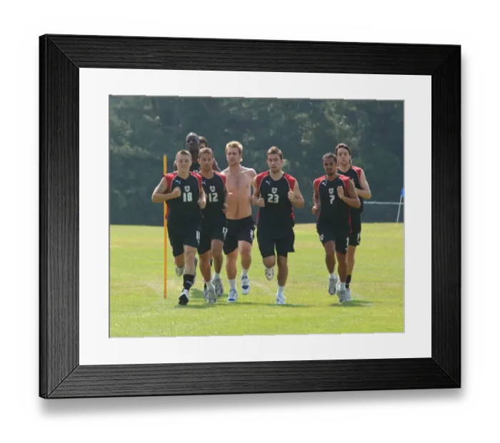 Framed Print : Bristol City FC: Training Sessions 06-07 Framed Print : Bristol City FC: Training Sessions 06-07