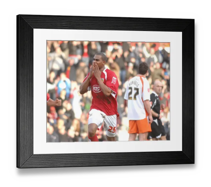 Framed Print : Marvin Elliott's Euphoric Winning Goal: A Thrilling Moment for Bristol City vs Blackpool Framed Print : Marvin Elliott's Euphoric Winning Goal: A Thrilling Moment for Bristol City vs Blackpool