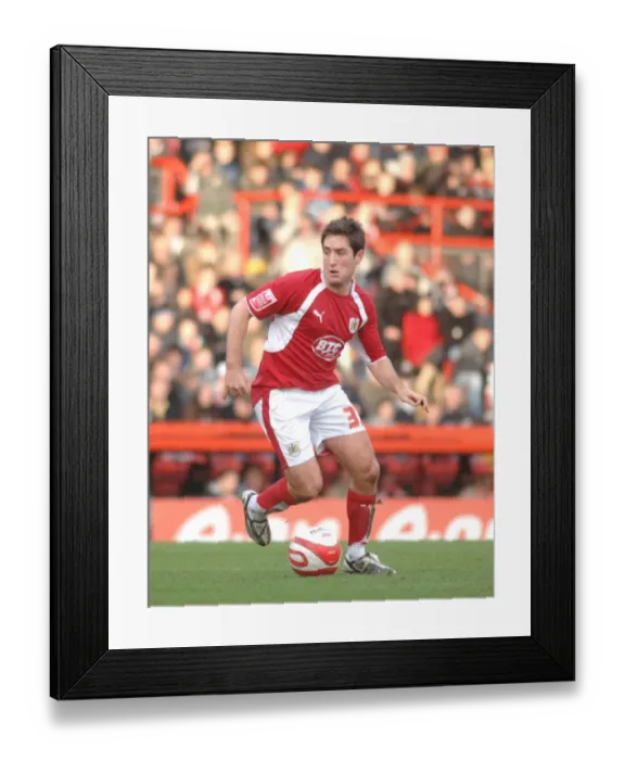 Framed Print : Lee Johnson in Action: Bristol City vs Blackpool Framed Print : Lee Johnson in Action: Bristol City vs Blackpool