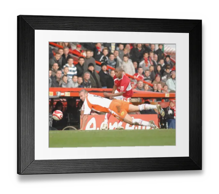 Framed Print : Darren Byfield in Action: Bristol City vs. Blackpool