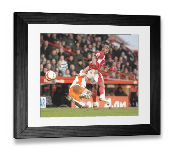 Framed Print : Bristol City's Darren Byfield in Action Against Blackpool Framed Print : Bristol City's Darren Byfield in Action Against Blackpool