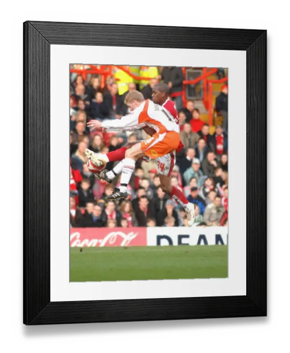 Framed Print : Darren Byfield in Action: Bristol City vs Blackpool Framed Print : Darren Byfield in Action: Bristol City vs Blackpool