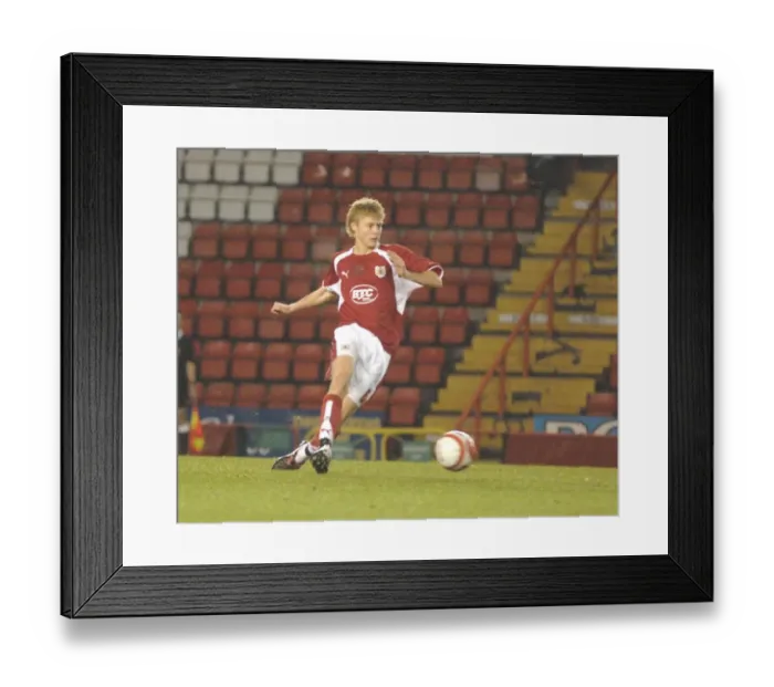 Framed Print : Andrew Rose in Action: Bristol City U18s vs Leeds Utd U18s Framed Print : Andrew Rose in Action: Bristol City U18s vs Leeds Utd U18s