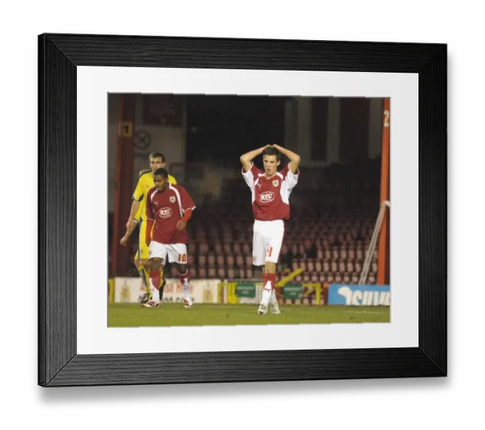 Framed Print : Ross Stearn in Action: Clash between Bristol City U18s and Leeds Utd U18s