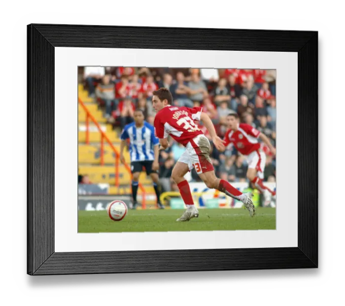 Framed Print : Lee Johnson Framed Print : Lee Johnson