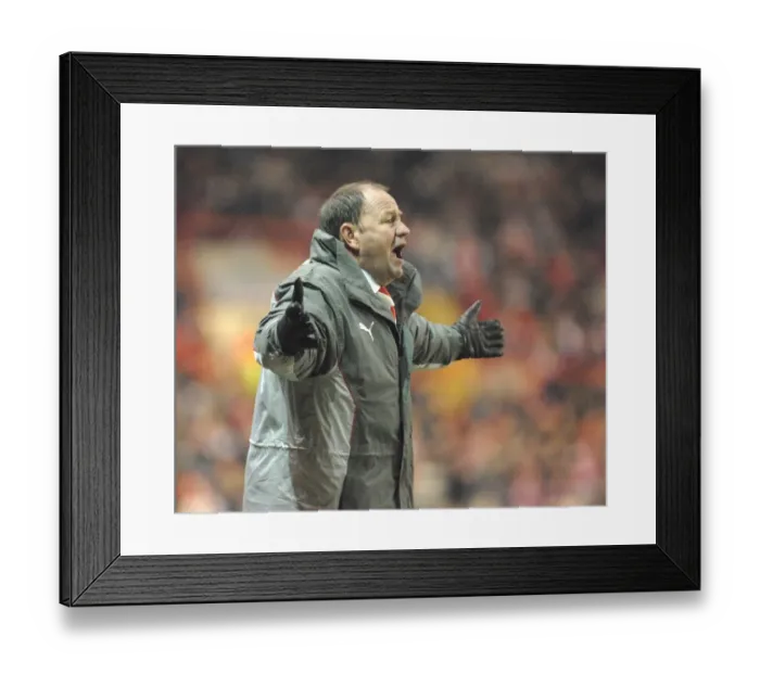 Framed Print : Gary Johnson in Action: Bristol City vs. Crystal Palace Framed Print : Gary Johnson in Action: Bristol City vs. Crystal Palace