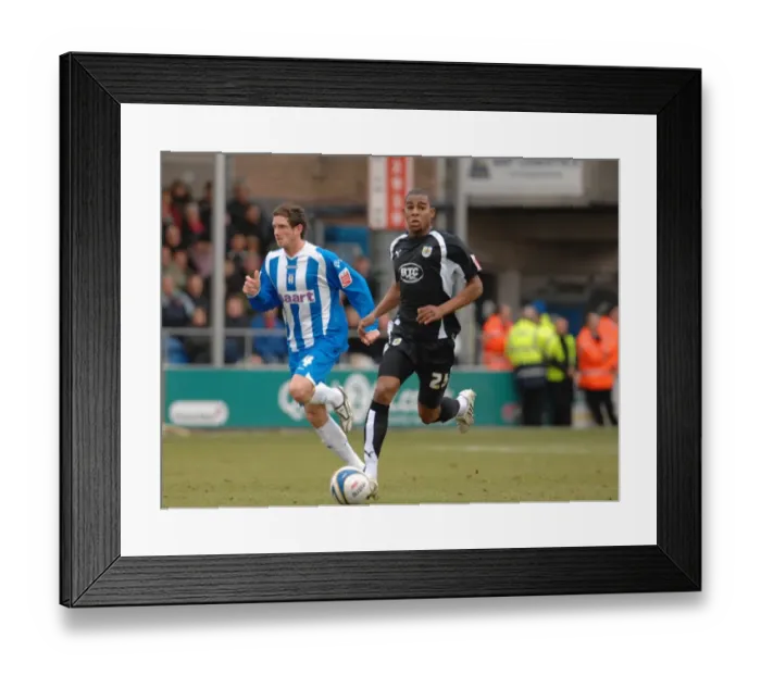 Framed Print : Marvin Elliott in Action: Colchester United vs. Bristol City Framed Print : Marvin Elliott in Action: Colchester United vs. Bristol City
