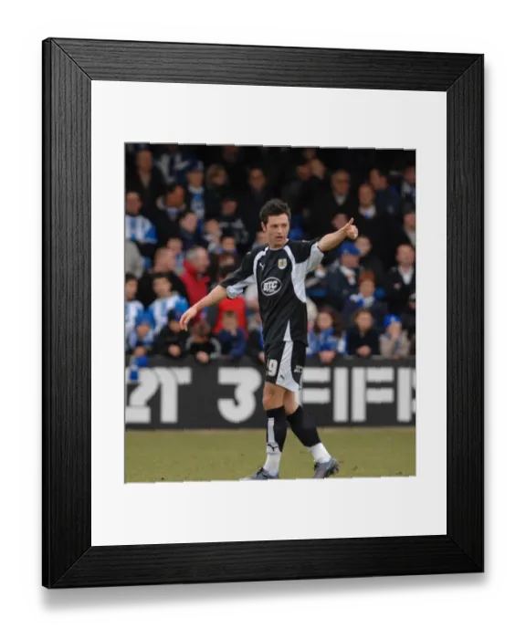 Framed Print : Ivan Sproule in Action: Colchester United vs. Bristol City Framed Print : Ivan Sproule in Action: Colchester United vs. Bristol City