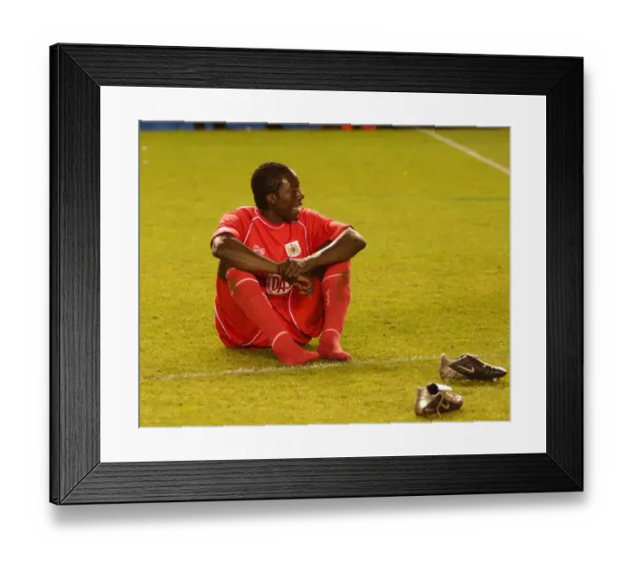 Framed Print : Kevin Amankwaah Framed Print : Kevin Amankwaah