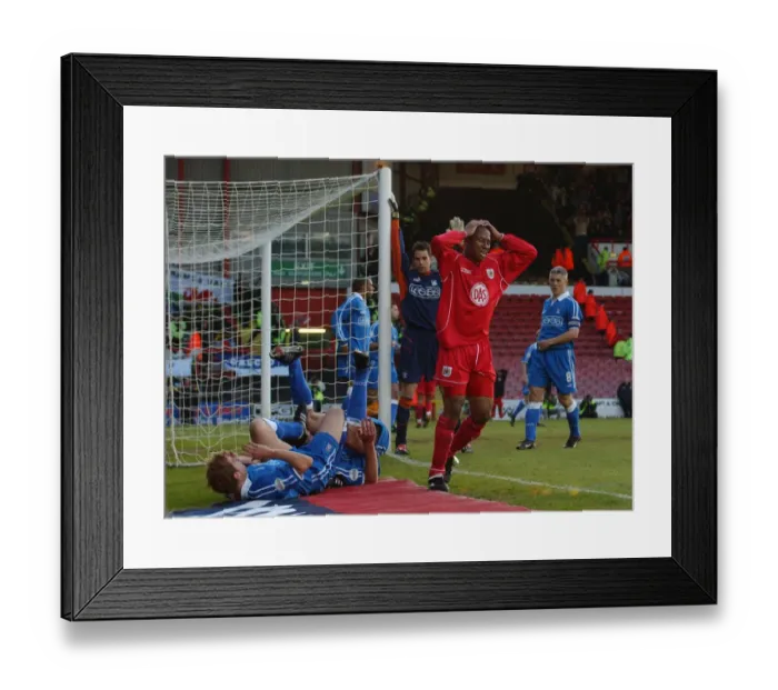 Framed Print : Matt Hill Framed Print : Matt Hill