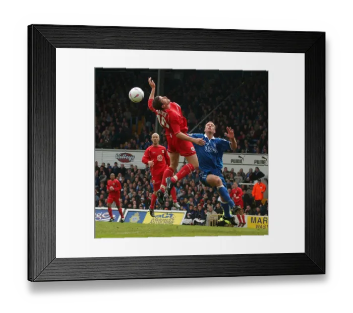 Framed Print : Bristol City's Lee Peacock in Action during the Play-Off Clash against Cardiff City Framed Print : Bristol City's Lee Peacock in Action during the Play-Off Clash against Cardiff City