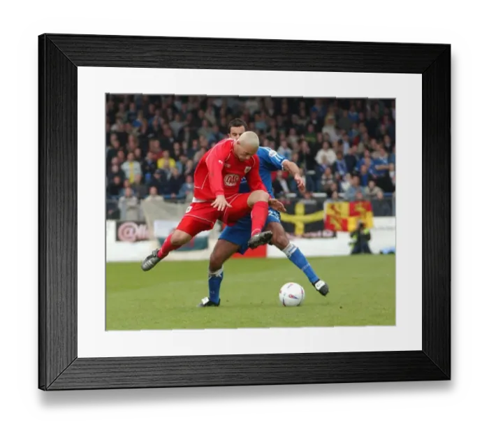 Framed Print : Christian Roberts in Action: Bristol City vs. Cardiff City Play-Off Clash