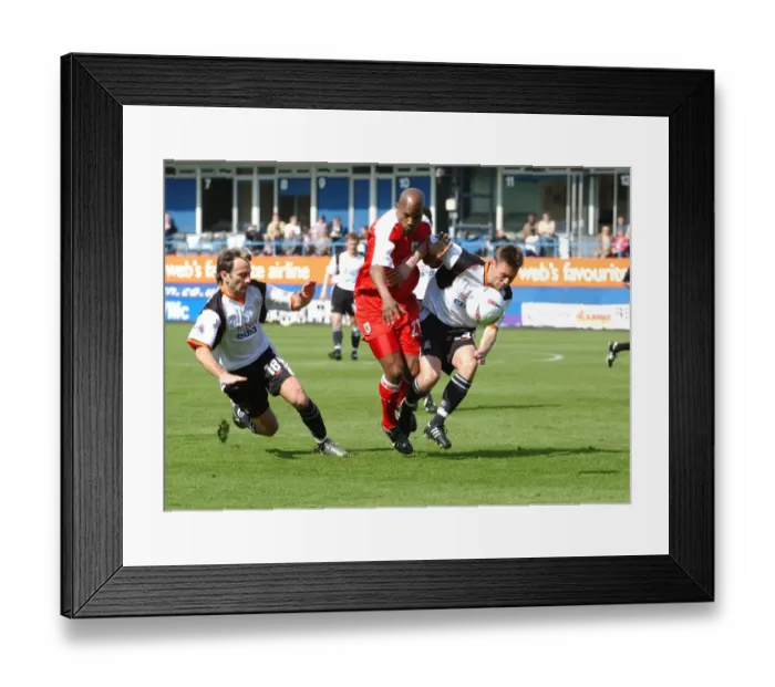 Framed Print : Tony Rougier in Action for Bristol City (03-04)