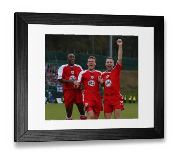 Framed Print : Bristol City FC: Unforgettable Moment - Lee Miller's Goal Celebration (03-04) Framed Print : Bristol City FC: Unforgettable Moment - Lee Miller's Goal Celebration (03-04)