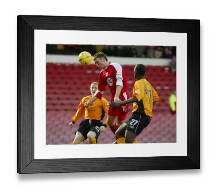 Framed Print : Lee Miller in Action: Bristol City FC (03-04) Framed Print : Lee Miller in Action: Bristol City FC (03-04)