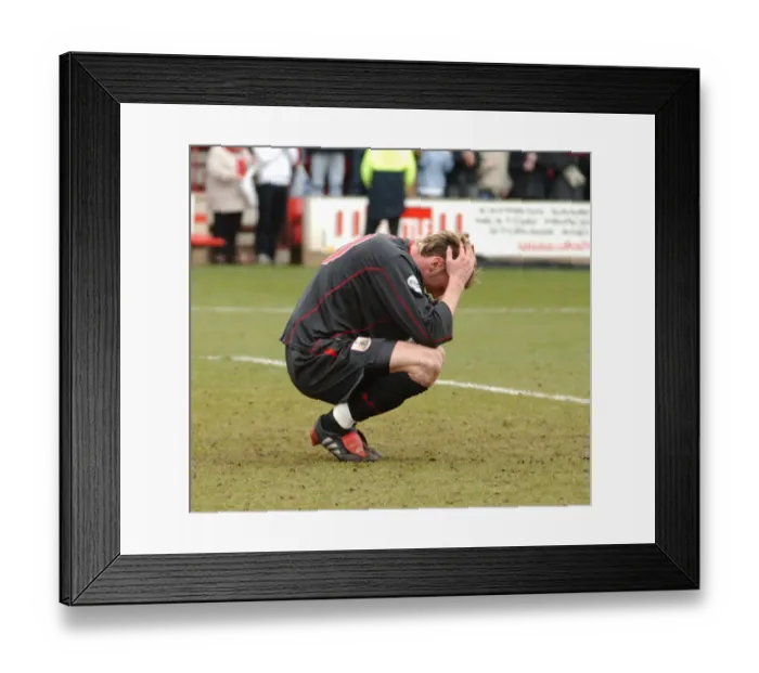Framed Print : Bristol City FC: Lee Miller in Action (2003-04)