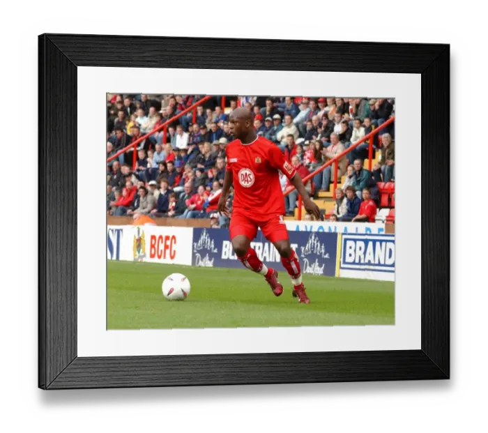 Framed Print : Bristol City: Leroy Lita in Action (04-05) Framed Print : Bristol City: Leroy Lita in Action (04-05)