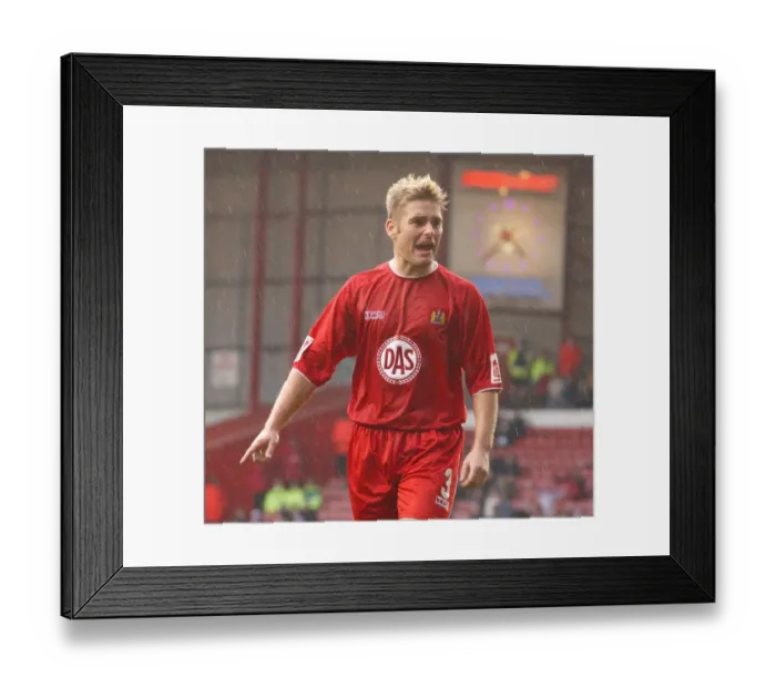 Framed Print : Mickey Bell