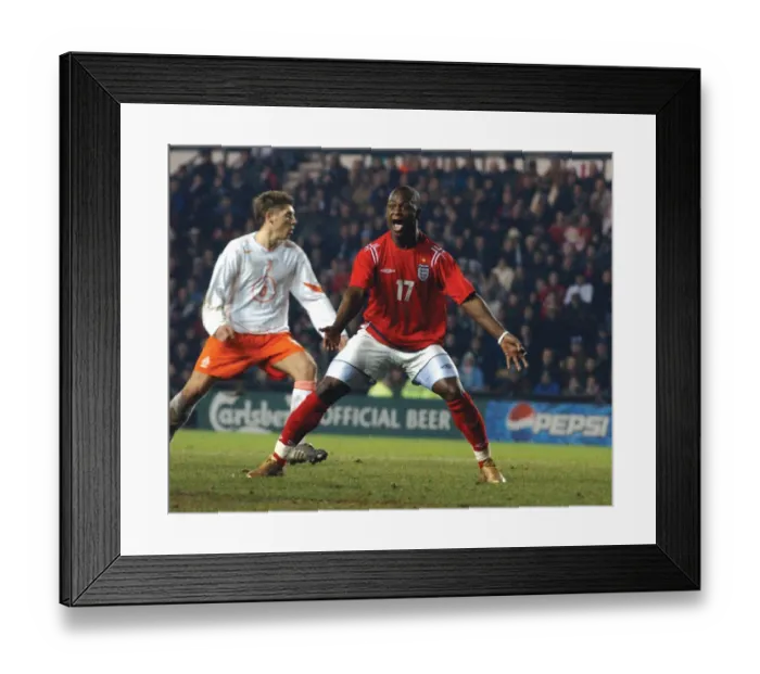 Framed Print : Leroy Lita: England's Rising Star in Action for Bristol City (04-05)