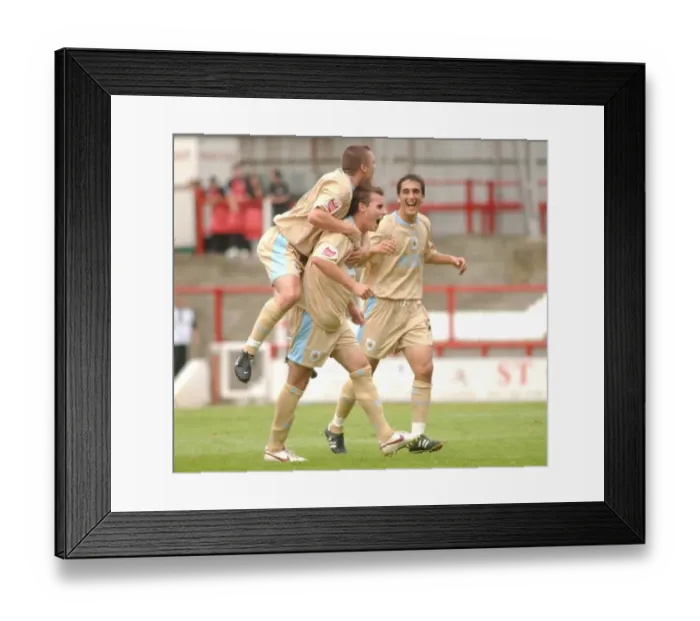 Framed Print : Luke Wilkshire's Exultant Moment: 05-06 Action Framed Print : Luke Wilkshire's Exultant Moment: 05-06 Action