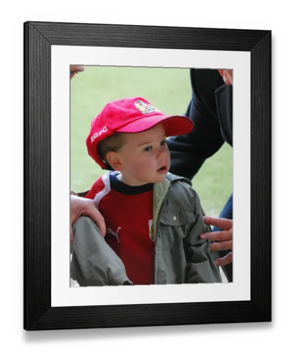 Framed Print : Young Fan