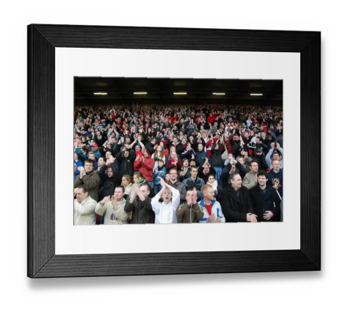 Framed Print : Bristol City vs Hull City: A Football Rivalry - Season 07-08 Framed Print : Bristol City vs Hull City: A Football Rivalry - Season 07-08
