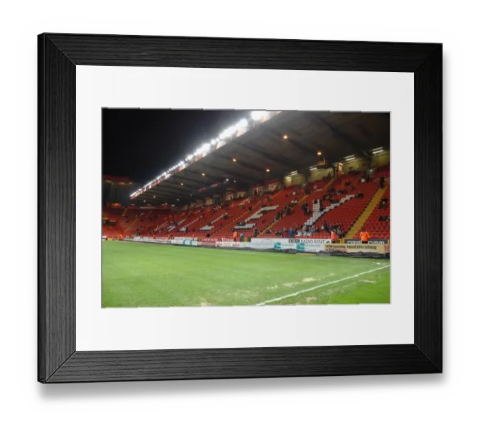 Framed Print : Charlton Athletic vs. Bristol City: A Football Rivalry - Season 07-08 Framed Print : Charlton Athletic vs. Bristol City: A Football Rivalry - Season 07-08