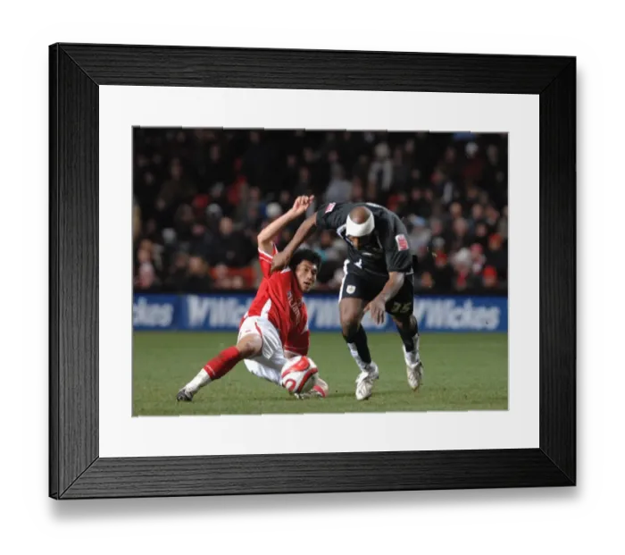 Framed Print : Dele Adebola in Action for Bristol City vs Charlton Athletic Framed Print : Dele Adebola in Action for Bristol City vs Charlton Athletic