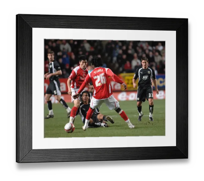 Framed Print : Nick Carle in Action: Charlton Athletic vs. Bristol City