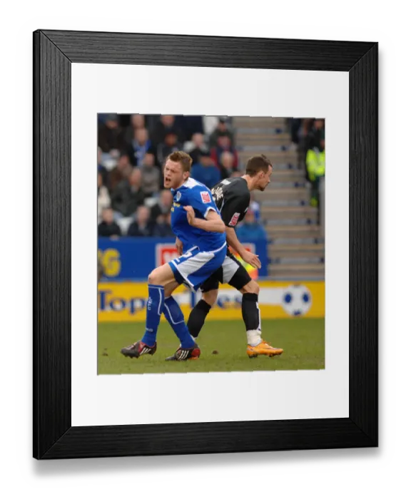 Framed Print : McIndoe in Action: Leicester City vs. Bristol City Framed Print : McIndoe in Action: Leicester City vs. Bristol City