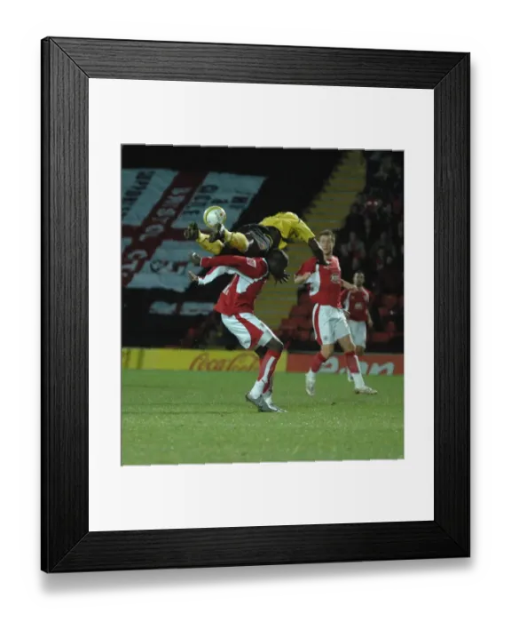 Framed Print : Enoch Showunmi in Action: Watford vs. Bristol City