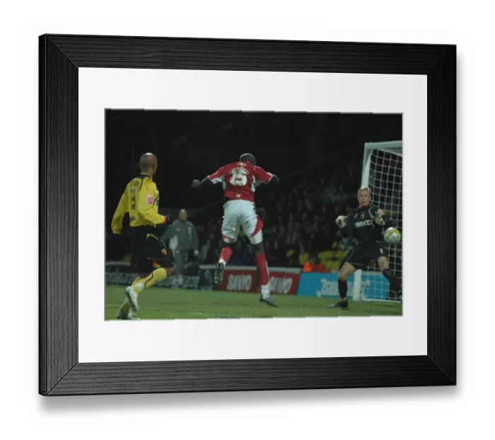 Framed Print : Enoch Showunmi's Thrilling Goal: Watford vs. Bristol City