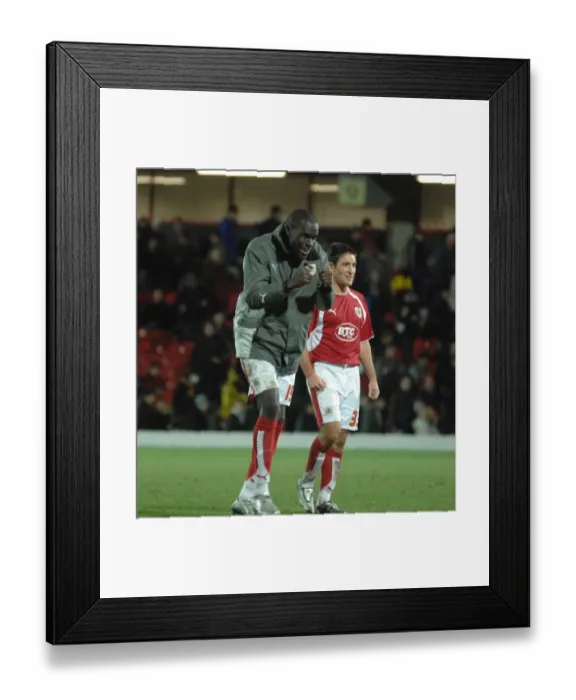 Framed Print : Showunmi in Action: Watford vs. Bristol City Framed Print : Showunmi in Action: Watford vs. Bristol City