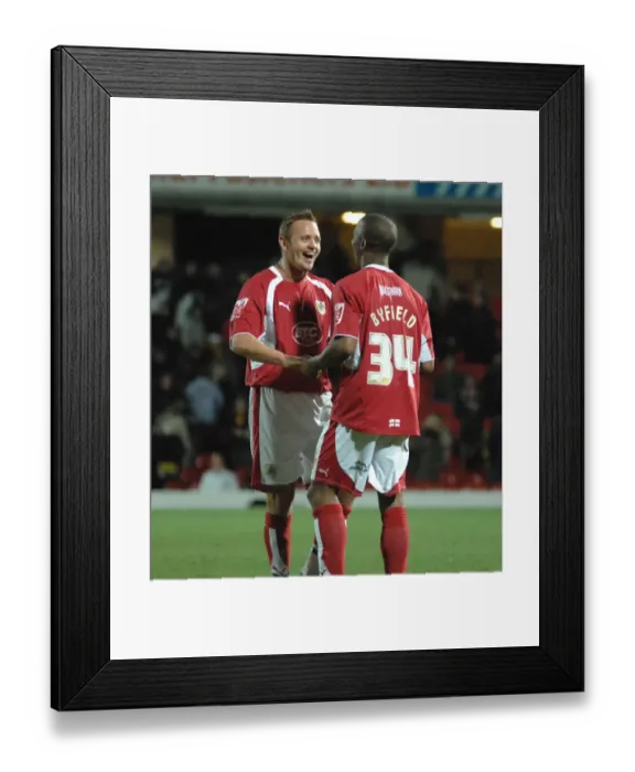 Framed Print : Darren Byfield Lee Trundle Framed Print : Darren Byfield Lee Trundle