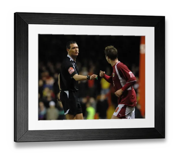 Framed Print : Bristol City vs. Watford: 07-08 Season Clash