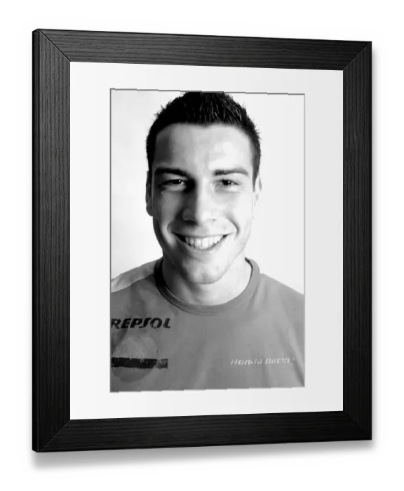Framed Print : Tamas Vasko: A Focused Determination - Bristol City Portraits Framed Print : Tamas Vasko: A Focused Determination - Bristol City Portraits