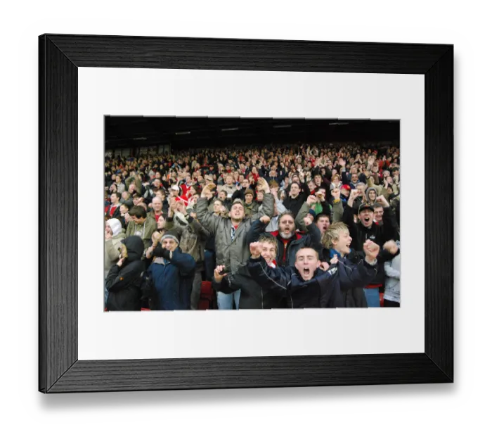 Framed Print : Bristol City vs. Plymouth Argyle: A Football Rivalry - Season 07-08 Framed Print : Bristol City vs. Plymouth Argyle: A Football Rivalry - Season 07-08