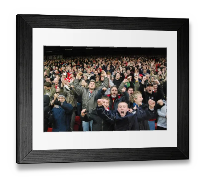 Framed Print : Bristol City vs. Plymouth Argyle: A Football Rivalry - Season 07-08 Framed Print : Bristol City vs. Plymouth Argyle: A Football Rivalry - Season 07-08