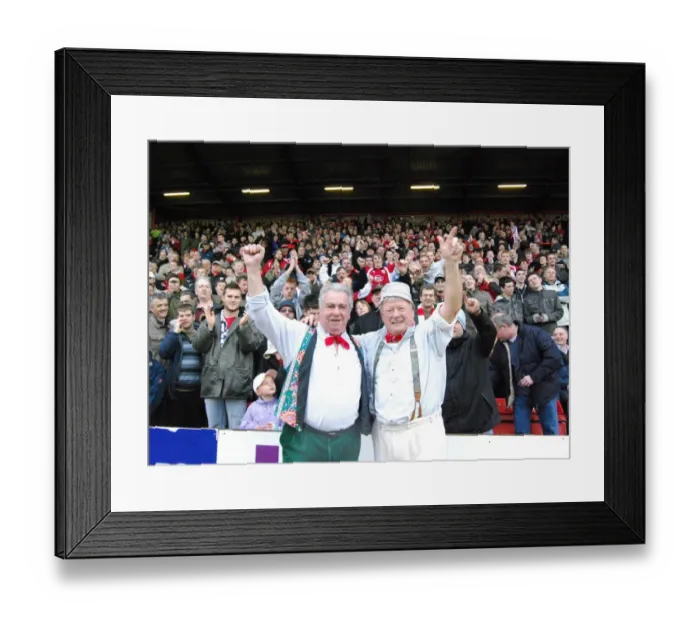 Framed Print : Bristol City vs Plymouth Argyle: A Football Rivalry - Season 07-08