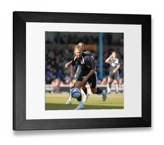 Framed Print : Lee Trundle in Action: Bristol City vs. Cardiff City Framed Print : Lee Trundle in Action: Bristol City vs. Cardiff City