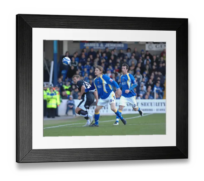 Framed Print : Lee Trundle in Action: Cardiff City vs. Bristol City Framed Print : Lee Trundle in Action: Cardiff City vs. Bristol City