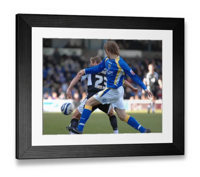Framed Print : Intense Rivalry: Lee Trundle in Action - Cardiff City vs. Bristol City Framed Print : Intense Rivalry: Lee Trundle in Action - Cardiff City vs. Bristol City